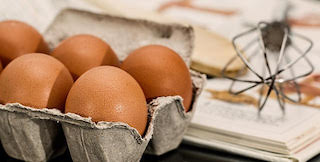 Sell cookbooks as your cancer fundraising idea.