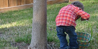 Host a scavenger hunt as your next school fundraising idea.